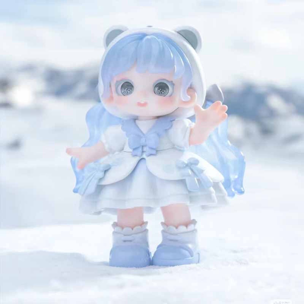 Jotoys Miana Polar Bear Limited Figure